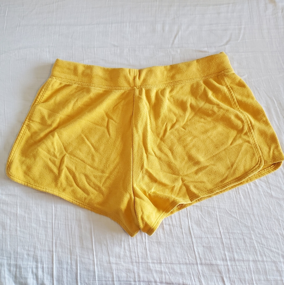 Comfy Old Navy Drawstring Shorts - Picture 3 of 3
